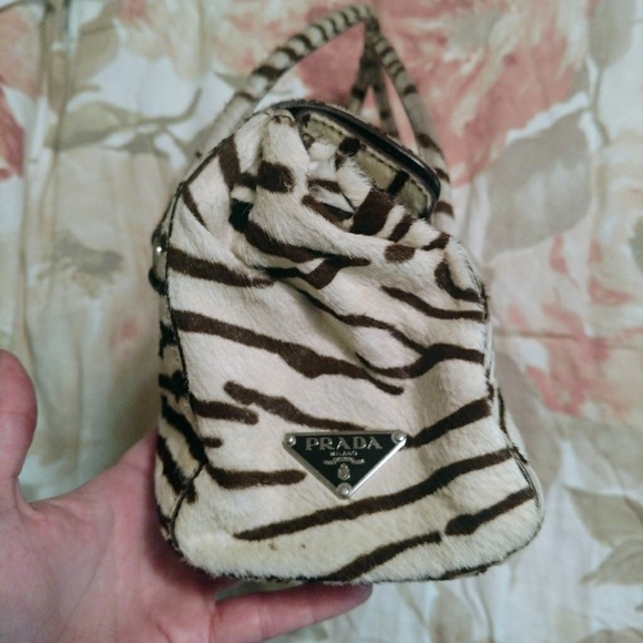 Authentic Prada calf hair handbag - Picture 4 of 8